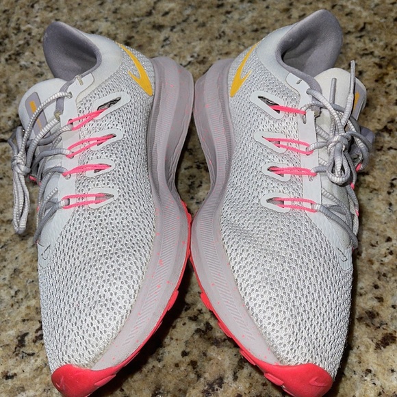 Nike Quest - Picture 3 of 9